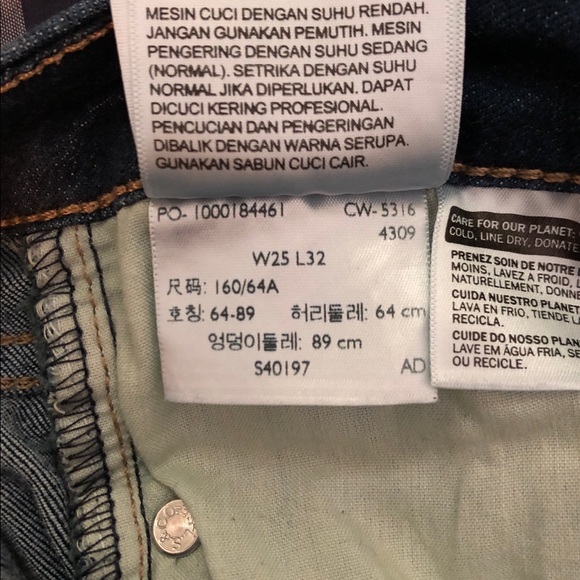 NWOT Levi’s 712 slim straight mid-rise - Picture 6 of 6